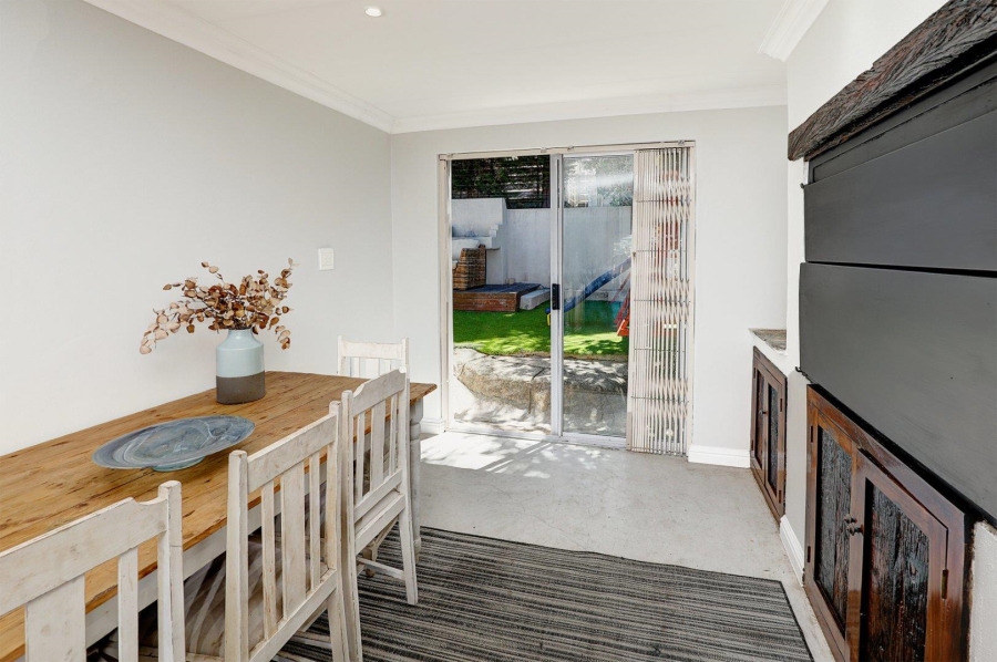 4 Bedroom Property for Sale in Van Riebeeckshof Western Cape